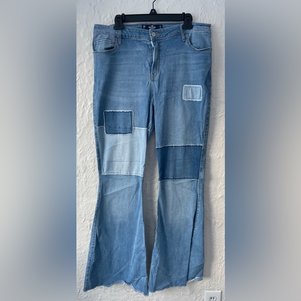 Hollister Patchwork High Rise Flare Raw Hem Soft Stretch Denim Jeans; 19 34/31